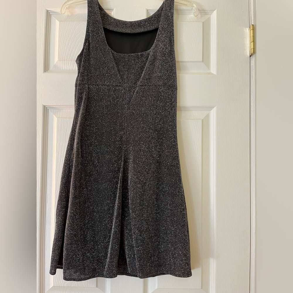 Younique Clothing /Vintage Women’s Silver and Black Mesh Dress size M - Picture 4 of 9